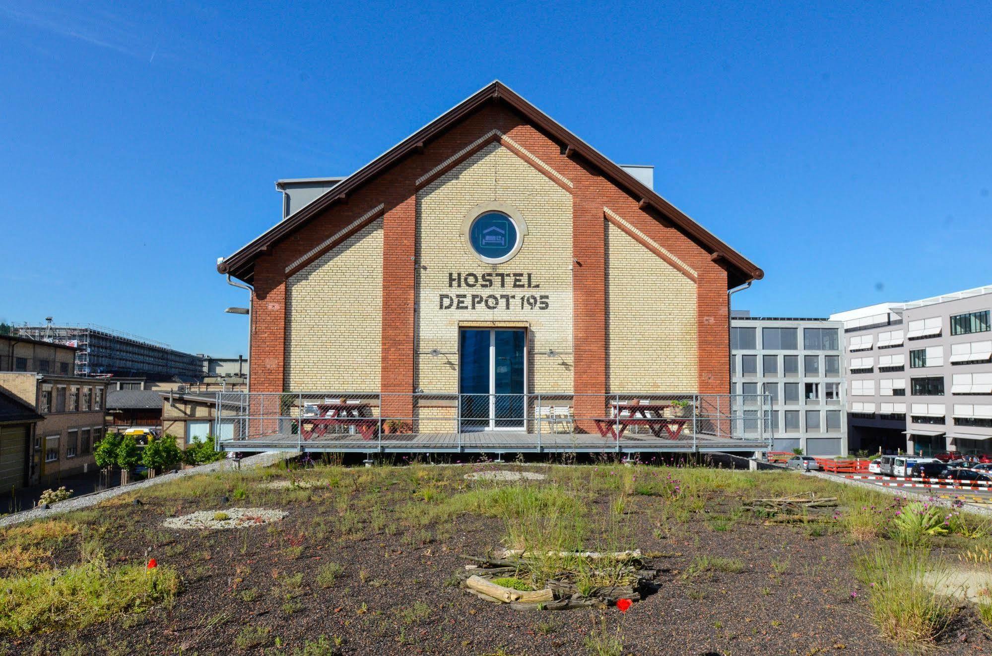 Depot 195 - Hostel Winterthur Exteriör bild