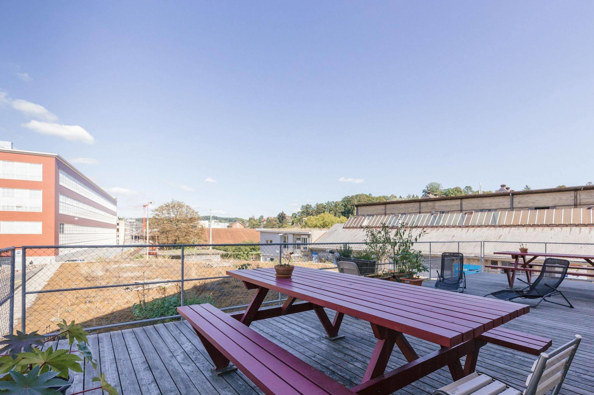 Depot 195 - Hostel Winterthur Exteriör bild